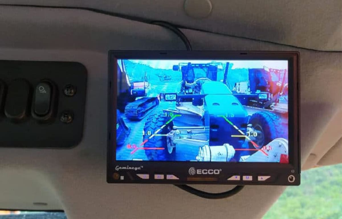 Case Study: ECCO Camera System for Komatsu Motor Graders